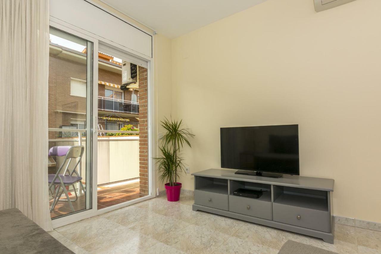 HomeHolidaysRentals Salvador Pineda De Mar Exterior foto